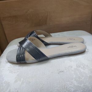 BOTKIER metalic strap sandals slides size 9 nwt